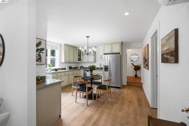 1540 C St, Hayward, CA 94541
