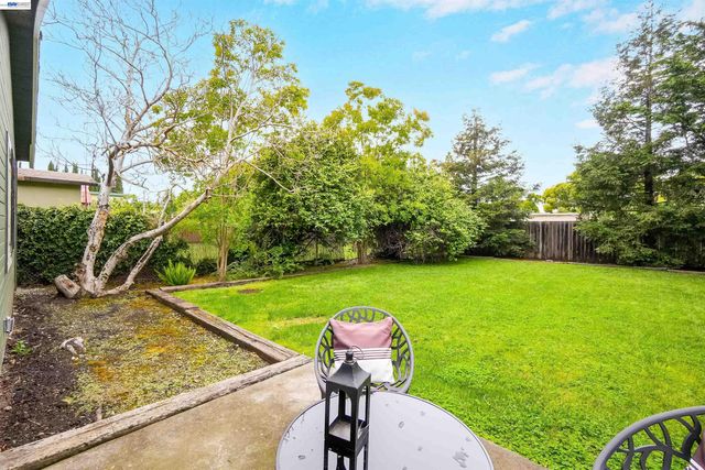 1540 C St, Hayward, CA 94541