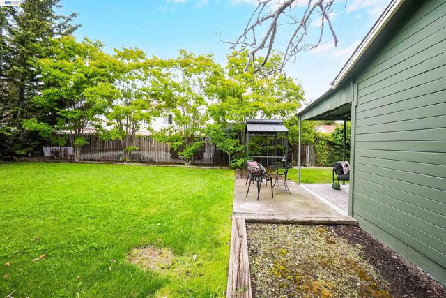 1540 C St, Hayward, CA 94541