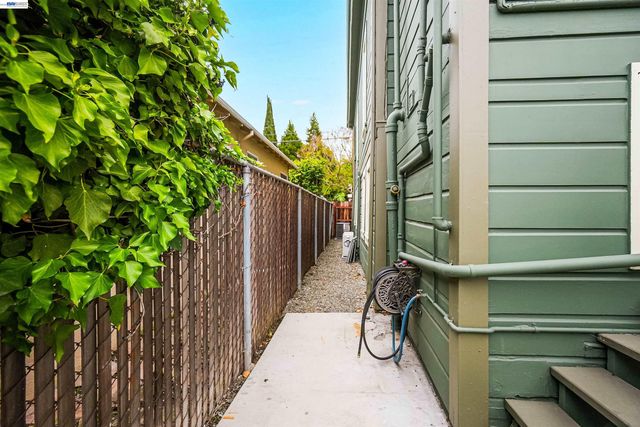 1540 C St, Hayward, CA 94541