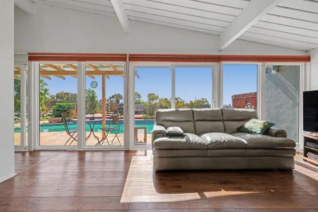6439 Lake Mere Court, San Diego, CA 92119