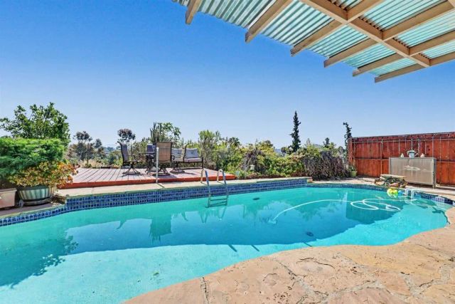 6439 Lake Mere Court, San Diego, CA 92119