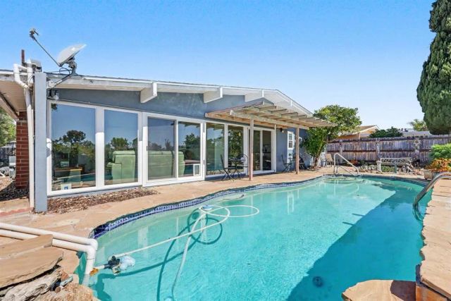 6439 Lake Mere Court, San Diego, CA 92119