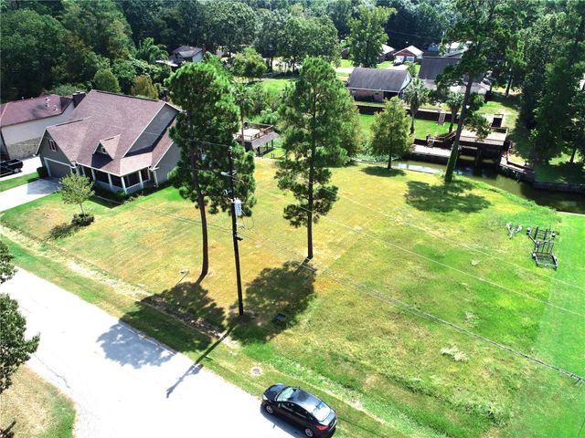 18226 Steele Point Drive, Crosby, TX 77532