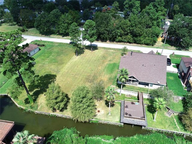 18226 Steele Point Drive, Crosby, TX 77532
