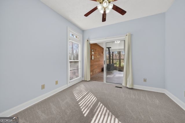 390 Lake Place Drive, Lavonia, GA 30553