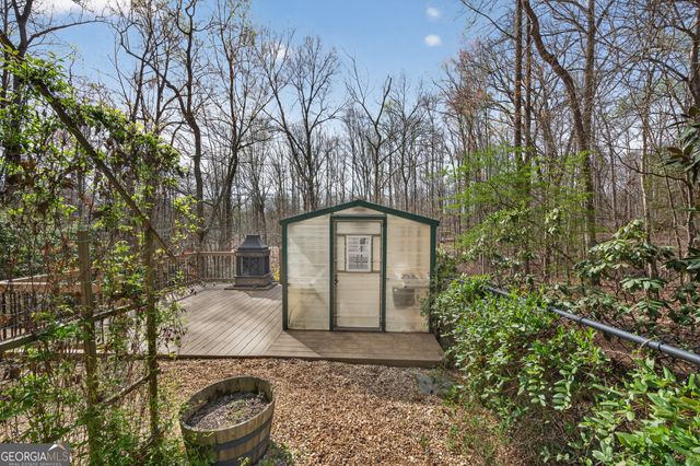 390 Lake Place Drive, Lavonia, GA 30553