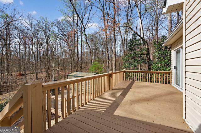 390 Lake Place Drive, Lavonia, GA 30553