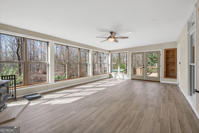 390 Lake Place Drive, Lavonia, GA 30553