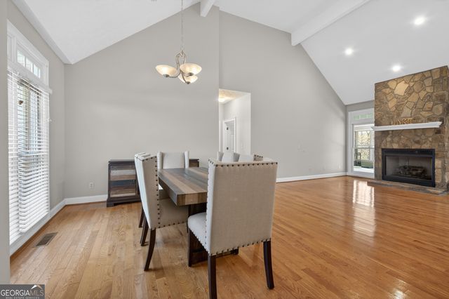 390 Lake Place Drive, Lavonia, GA 30553