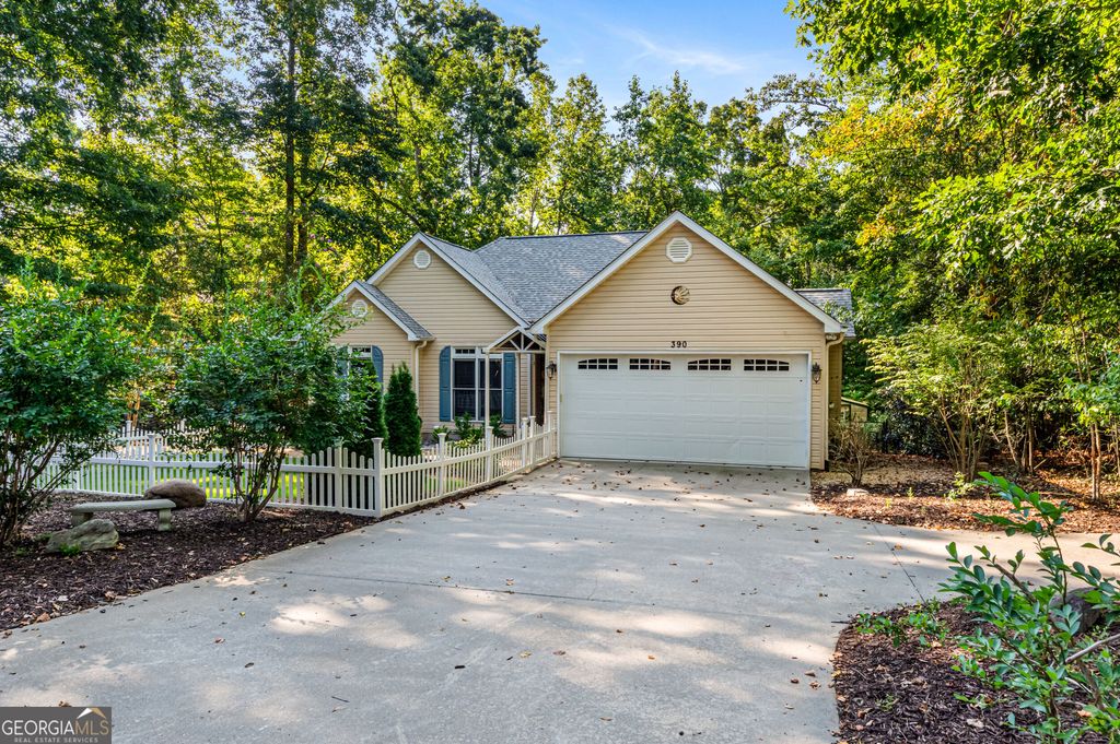 390 Lake Place Drive, Lavonia, GA 30553 — photo 3