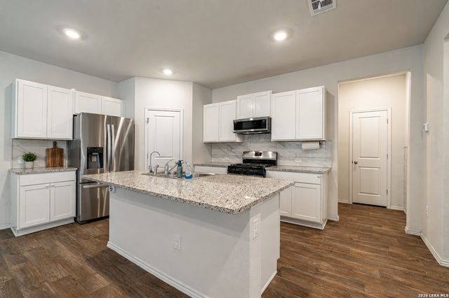 15727 Clove Spice Way, Von Ormy, TX 78073