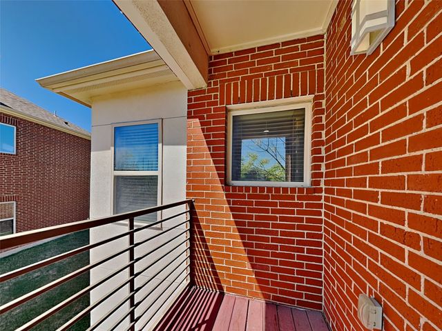 1553 Fiji Street, Dallas, TX 75203