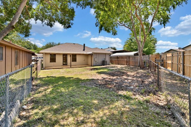 11320 Golden Triangle Circle, Fort Worth, TX 76244