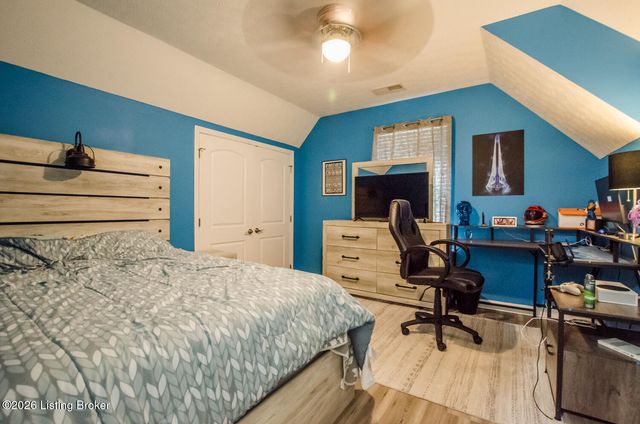 1028 Bogard Ln, Mt Washington, KY 40047