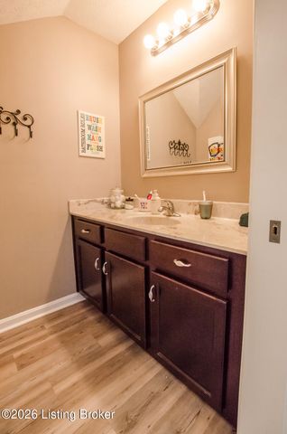 1028 Bogard Ln, Mt Washington, KY 40047
