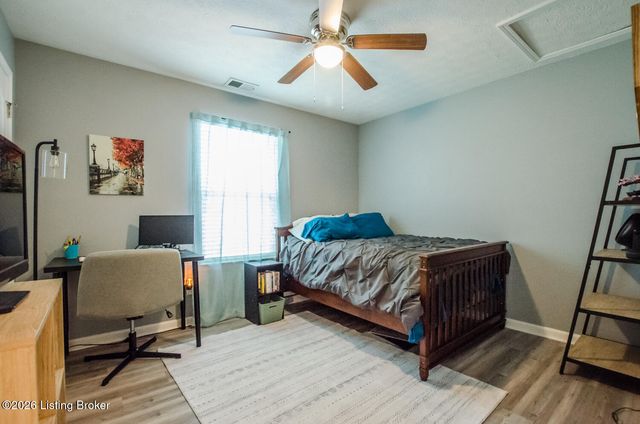 1028 Bogard Ln, Mt Washington, KY 40047