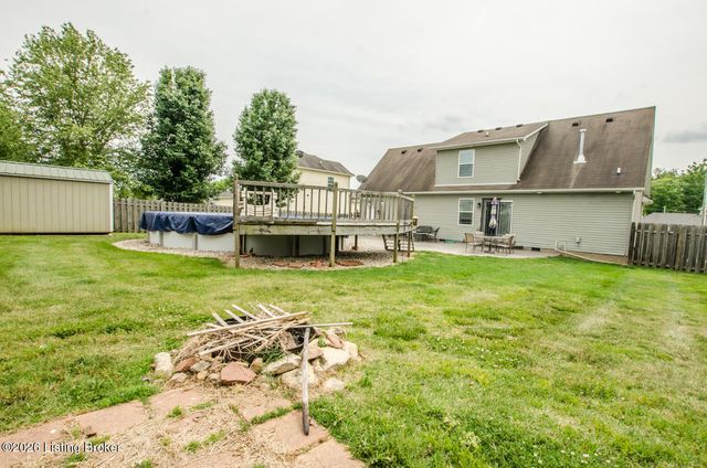 1028 Bogard Ln, Mt Washington, KY 40047