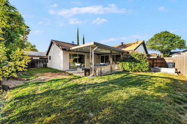 5921 Brittany Way, Citrus Heights, CA 95610
