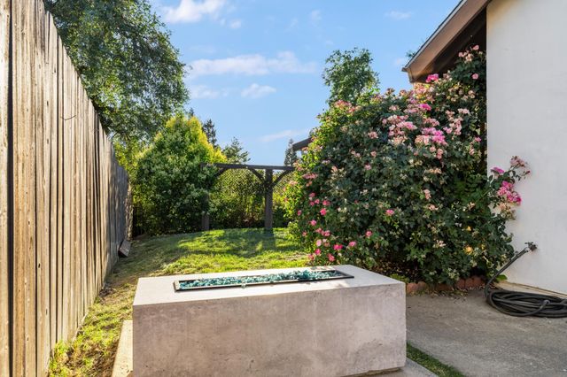 5921 Brittany Way, Citrus Heights, CA 95610