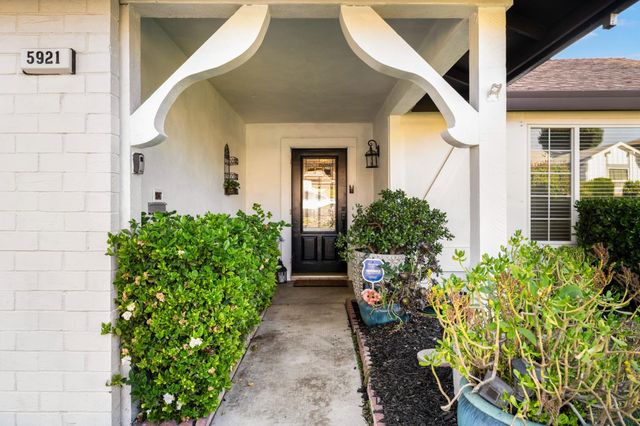 5921 Brittany Way, Citrus Heights, CA 95610