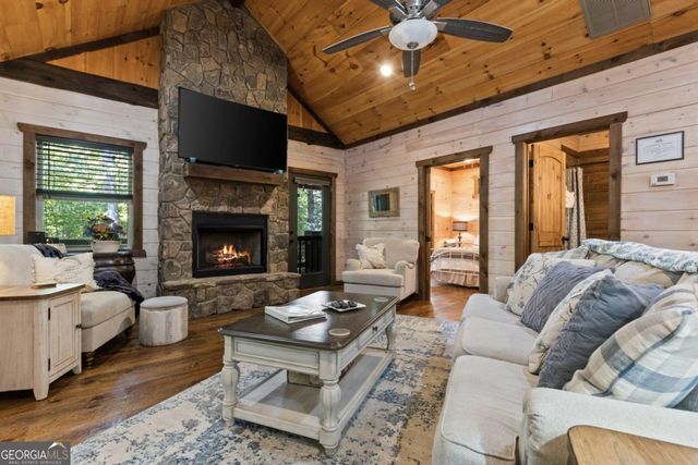206 Winding Brook Trail, Morganton, GA 30560