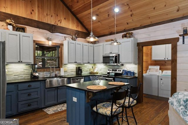 206 Winding Brook Trail, Morganton, GA 30560