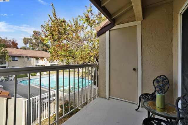 1446 Chateau Cmn 208, Livermore, CA 94550