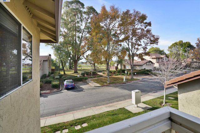 1446 Chateau Cmn 208, Livermore, CA 94550