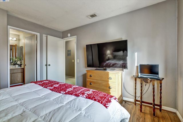 1446 Chateau Cmn 208, Livermore, CA 94550