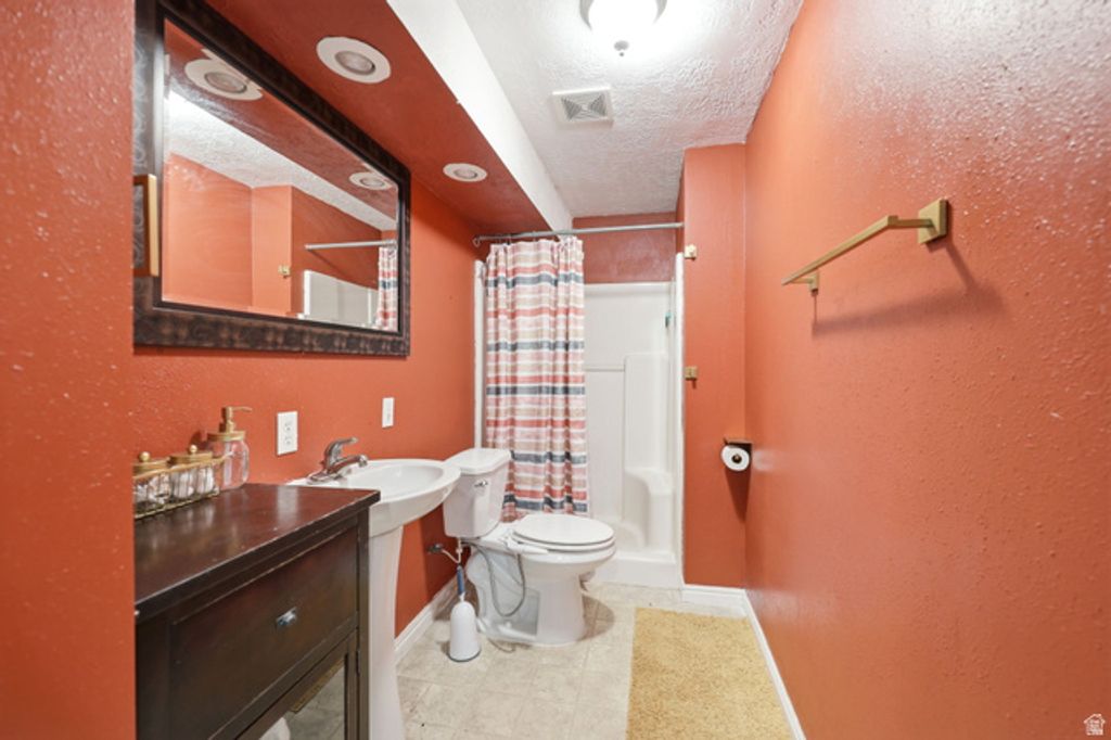 Image 22 of property listing at 1380 E 550 S, Spanish Fork, UT 84660