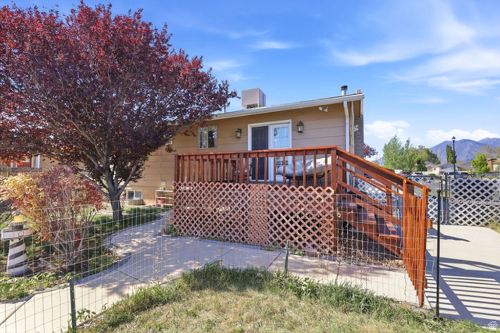Image 32 of property listing at 1380 E 550 S, Spanish Fork, UT 84660