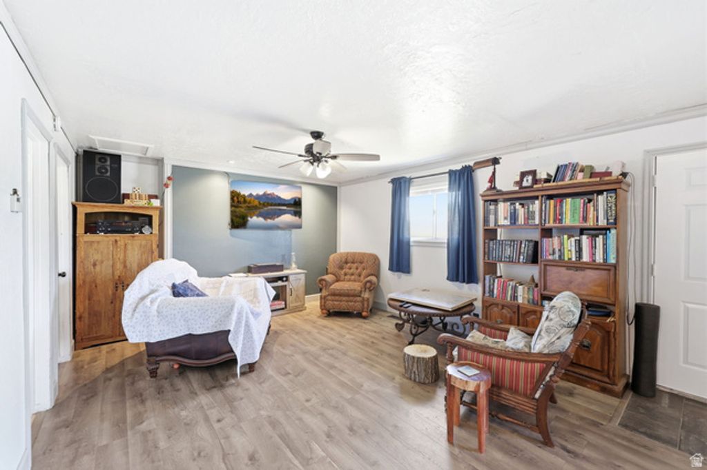 Image 5 of property listing at 1380 E 550 S, Spanish Fork, UT 84660