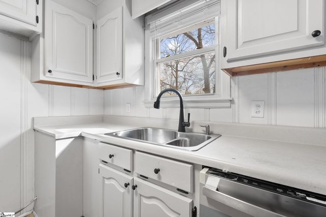 105 Mauldin Circle, Mauldin, SC 29662