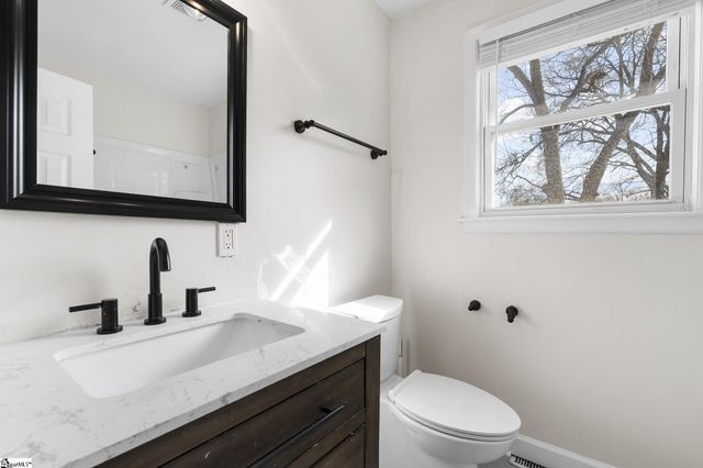 105 Mauldin Circle, Mauldin, SC 29662