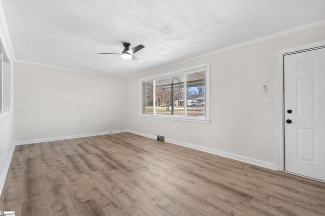 105 Mauldin Circle, Mauldin, SC 29662