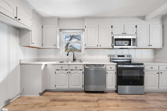 105 Mauldin Circle, Mauldin, SC 29662