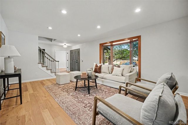 6102 S Lima Way, Englewood, CO 80111