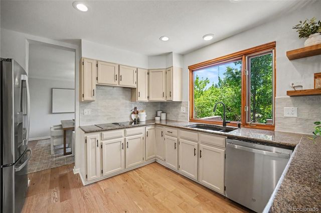 6102 S Lima Way, Englewood, CO 80111