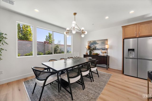 2302 Penley Court, Bakersfield, CA 93311