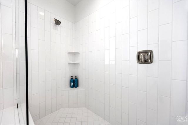 2302 Penley Court, Bakersfield, CA 93311