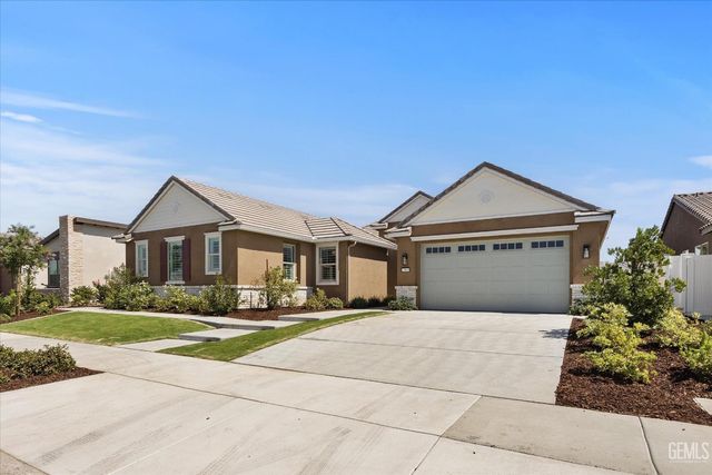 2302 Penley Court, Bakersfield, CA 93311
