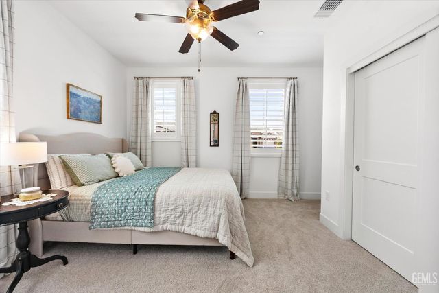 2302 Penley Court, Bakersfield, CA 93311