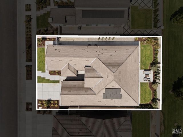 2302 Penley Court, Bakersfield, CA 93311