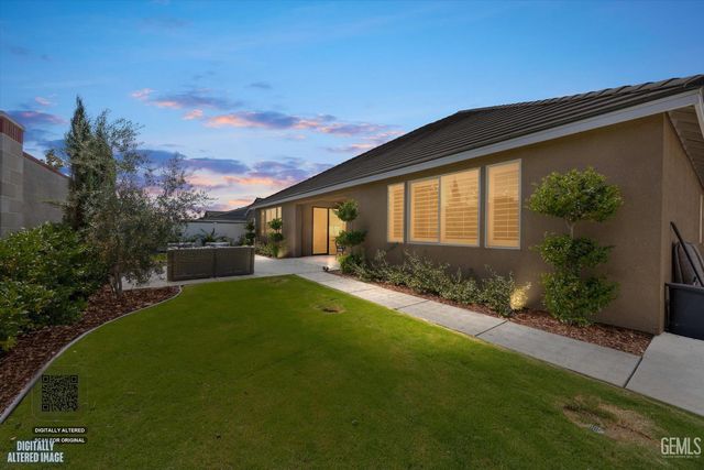 2302 Penley Court, Bakersfield, CA 93311