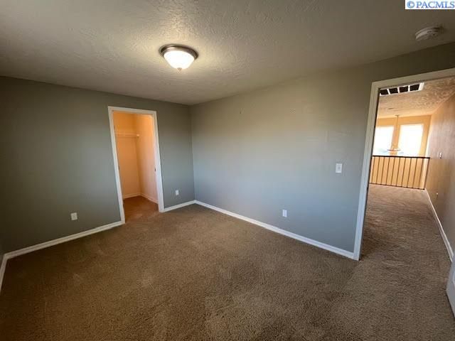 5206 Spirea Dr, West Richland, WA 99352