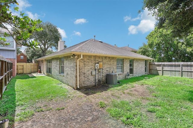 2006 Wildwood Ridge Drive, Missouri City, TX 77489