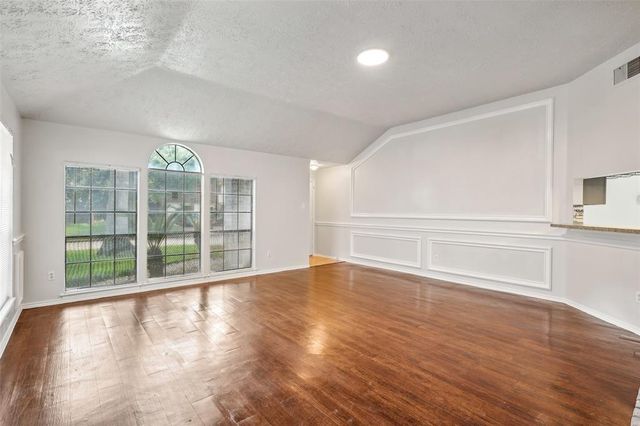 2006 Wildwood Ridge Drive, Missouri City, TX 77489