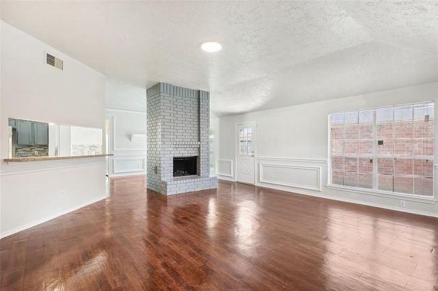 2006 Wildwood Ridge Drive, Missouri City, TX 77489