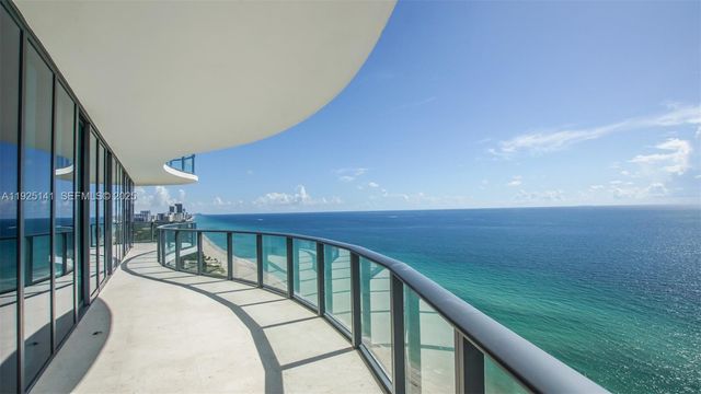 19575 COLLINS AV 19, Sunny Isles Beach, FL 33160